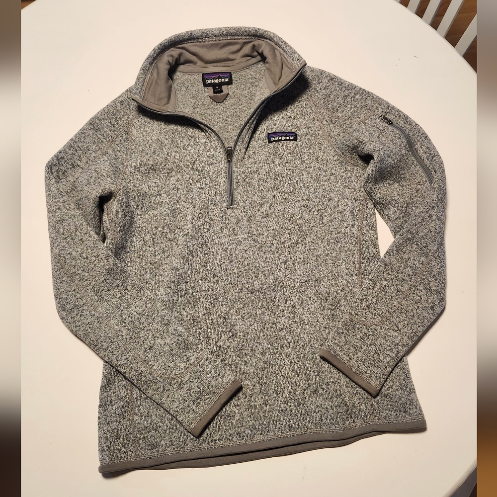 Patagonia Grey Woman's 1/3 Zip Up